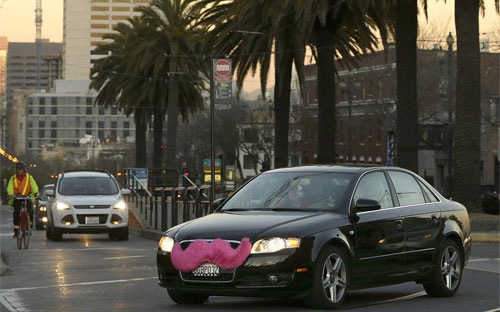 Liên minh đấu Uber tính mời Grab Taxi nhập cuộc