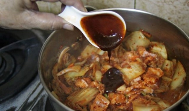 Cách nấu canh kim chi chuẩn vị Hàn Quốc