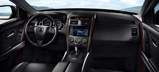 Chọn Toyota Highlander 2015 mạnh mẽ, sang trọng hay Mazda CX-9 tiện nghi, trẻ trung?